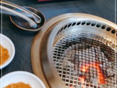 -铭牛烧肉·和牛海鲜自助(高新月牙湖店)