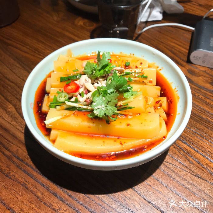 云尊府石锅鱼云南菜(王府井店)豌豆粉图片 - 第11张