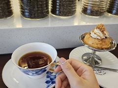 -Café Monson