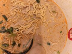 -小蛮椒麻辣烫·麻辣拌(青浦宝龙店)