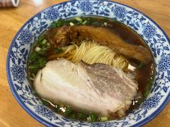 爆鱼焖肉面-裕兴记·三虾面(西北街总店)