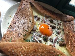 鸡蛋蘑菇熏肉荞麦可丽饼-RAC BAR(安福路店)