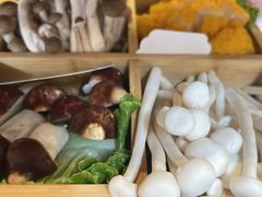 -廖掌柜·重庆鲜货火锅(上海首店)