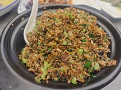 青菜腊肉烘泰米-芙蓉凰花园酒楼