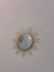 -苗医生专业祛痘·皮肤管理