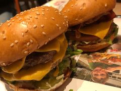 -The Habit Burger Grill 哈比特汉堡(复兴soho店)