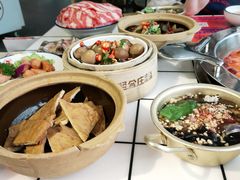 -贤合庄卤味火锅(济南泉城路店)