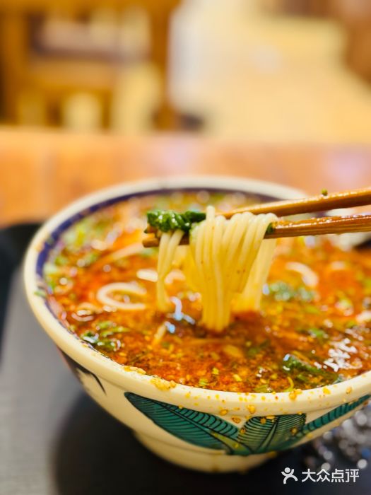 云阿蛮云南生烫牛肉米线(奉贤路店)酱肉生烫牛肉米线图片