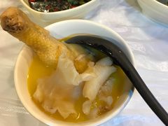 -鲜入围煮花胶鸡海鲜火锅