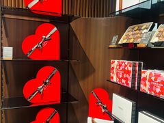 -Laderach 莱德拉(上海环贸iapm店)