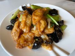 广东丝瓜焖自制鱼腐-日昌餐馆(亦庄店)