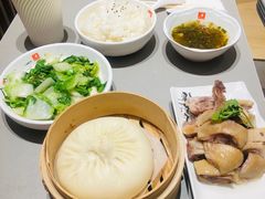 -东方既白(黄兴路大润发店)