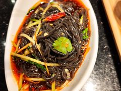 酸辣蕨根粉-鸣记脆皮烤鱼·海鲜烤鱼(亿合城店)