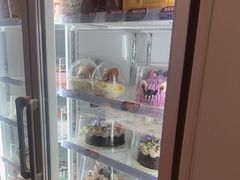-DQ·蛋糕·冰淇淋(大宁国际商业广场店)