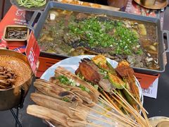 -何师烧烤Pro ·江湖川菜·小龙虾·精酿(太古里旗舰店)