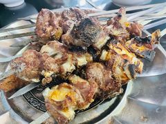 -烤肉小伙烤肉店