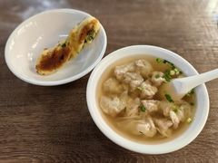 -张阿三馄饨店