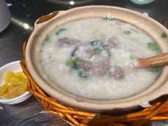 潮界生滚牛肉粥-潮界(虹桥新天地店)