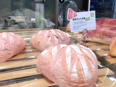 蓝莓芝士火龙果-奈雪的茶(湖滨银泰in77C区PRO店)