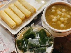 翡翠凉粉加炼奶-周大娘牛乳(旧寨古村总店)