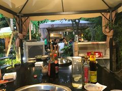-茅草房·河畔园林火锅