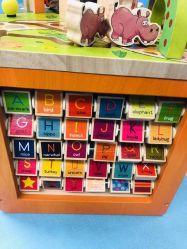 -孩子王童乐园(保定万博广场店)