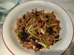 -亲回家吃饭餐厅(黄陂店)