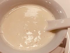 蛋白杏仁茶-伯衡55·吉品轩(乌鲁木齐南路店)