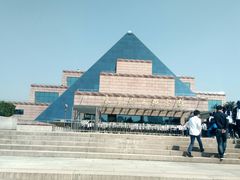 -上海市龙华烈士陵园