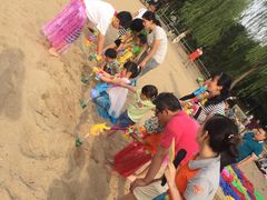 -红黄蓝成长中心(公益西桥校区)