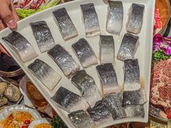 -围炉肉舍•炭烤活鳗•丹东海鲜烤肉(步行街店)