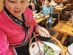-老凯俚酸汤鱼(鸿通城店)