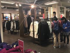 -巴宝莉工厂店/折扣店(工厂店)