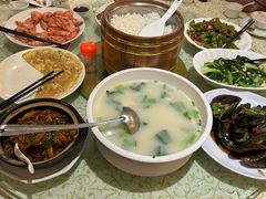 -鹏城人家海鲜酒家·23年老字号(较场尾店)