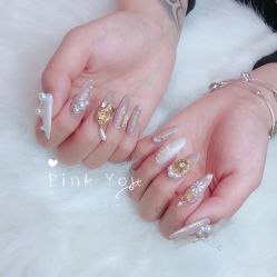 -Pink You美甲洗眉纹绣定制中心