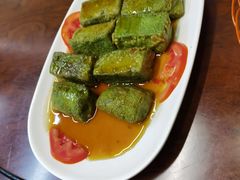 菠菜汁豆腐-巫记鸡饭店