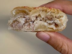 腌笃鲜鲜肉月饼-泸溪河桃酥(西直门凯德店)