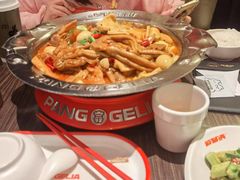 -胖哥俩肉蟹煲(湖滨银泰in77店)