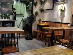 大堂-蒙自源小锅米线(金佰利店)