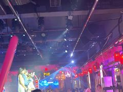 -喜鹊音乐酒馆(西街店)