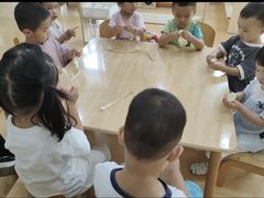 -蒙蒙狮蒙台梭利儿童之家