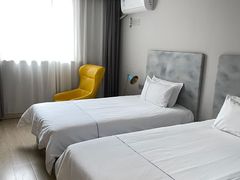 -白玉兰酒店(上海田子坊马当路地铁站店)