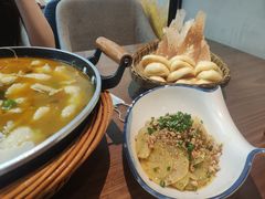 -有红鸡毛店·川菜(建设路店)