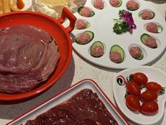 -二荆条·蜀鲜汇城市森林火锅