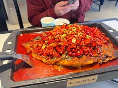 香辣味烤鱼-江边城外烤全鱼(世茂广场店)