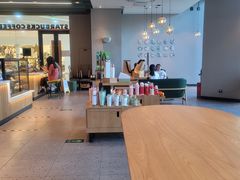-星巴克臻选(郑州中原万达店)