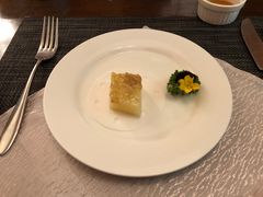 松仁核桃糕-马勒别墅·中餐厅