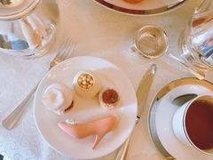 双人红丝绒下午茶-Salon de Ville浦江汇(上海外滩华尔道夫酒店店)