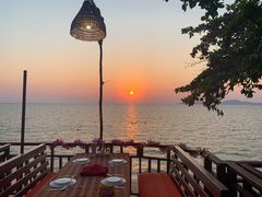 -卷心菜和避孕套餐厅(Pattaya)