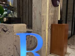 -上海漕河泾万丽酒店